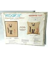 Embroidery Kit SIAMESE CAT PILLOW Progress Crewel Stitchery by Tobin #25... - €30,33 EUR