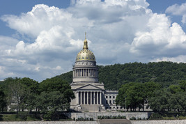 West Virginia State Capitol building in Charleston West Virginia Photo Print - £6.96 GBP+