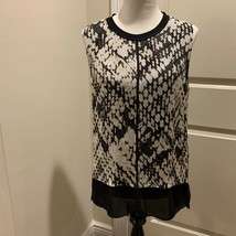 NWOT VINCE  Black Gray Cream Geometric Print Sleeveless Silk Blouse SZ L - £51.31 GBP