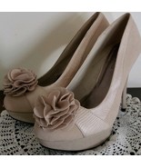 Journee Collection ~ Women&#39;s Size 8 ~ Solid Beige ~ 5&quot; Hi-Heeled Platfor... - $56.13 CAD