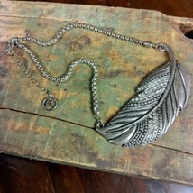 EL Erica Lyons leaf design necklace faux rhinestones 17 inch - £27.97 GBP