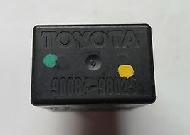 LOT OF 3 TOYOTA  RELAY 90084-98025 BOSCH TESTED 1 YEAR WARRANTY FREE SHI... - $10.95