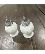 Imperial Milk Glass Satin Opaque White Vtg GRAPE Salt And Pepper Shaker - $453.83 MXN