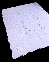 Vintage Linen Tablecloth & Napkin Lot Mixed Styles Embroidered Crochet Monogramm image 14