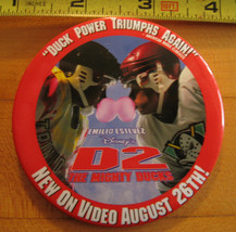 Disney&#39;s D2 the Mighty Ducks Starring Emilio Estevez World Pinback Button - £3.83 GBP