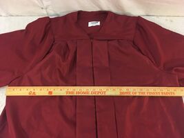 Jostens Maroon Graduation Gown Costume Choir Robe Polyester 5&#39;10&quot;-6&#39;0&quot; - $243.97 MXN