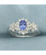 AAA Tanzanite and Diamond Flower Ring in 14k White Gold - €552,93 EUR