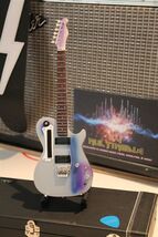 MATT BELLAMY (The Muse) MU Manson Bomber Custom 1:4 Scale Replica Guitar... - €24,67 EUR
