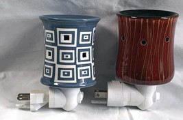 2 Scentsy Wall Plug In Red with Gold Pin Stripes+ Blue White Squares Wax Warmers - $39.55