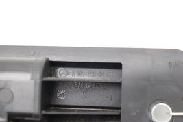06-12 MERCEDES-BENZ W251 R350 REAR TRUNK LIFTGATE RELEASE SWITCH E0521 image 11