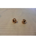 Women&#39;s Gold Tone Metal Large Knot Style Pierced Earrings - $21.38