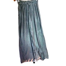 Green and White Striped Wide Leg Pants Size Small - £19.78 GBP
