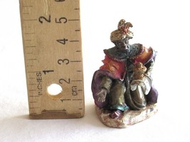 Sam&#39;s 2005 Nativity Wiseman Kneelin Bethlehem Christmas Village Replacem... - $14.24
