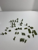 Lot of 38 Paratrooper Miniature soldiers Infantry plastic unpainted - £15.49 GBP
