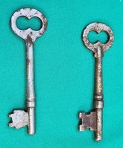 Vtg Corbin Skeleton Key Closed Barrel Appx 3” Treasure Chest Trunk Desk ... - $13.49