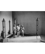 1968’s LAND OF THE GIANTS trio force field trapped b/w 7x10 scene - €6,94 EUR