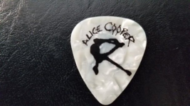ALICE COOPER - KERI KELLI &quot;R&quot; CONCERT TOUR GUITAR PICK OF A SET - $1,980.53 MXN