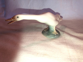 Lladro Goose With Neck Stretched Mint - $24.99