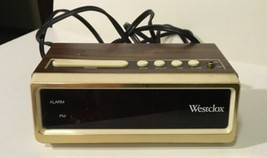 Westclox Small Digital Alarm Clock Model 22649 - £13.44 GBP