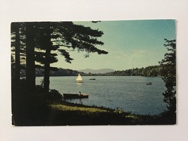 ✍️ Collectible Postcard Posted w/STAMP ✉️ 196? Lake Louise North Carolina Usa - £1.91 GBP