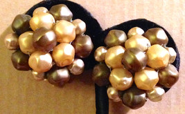 Vintage Mid Century 1950s Pearlized Dark Brown And Light Tan Faceted Bead Cluste - £25.36 GBP