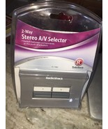 Radio Shack 2-Way Stereo A/V Selector RCA Composite Audio Video Stereo *... - €34,02 EUR