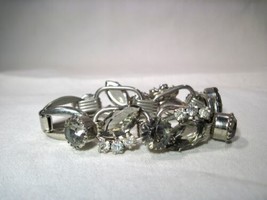 Vintage Chunky Grey Rhinestone Link Bracelet K363 - £47.31 GBP