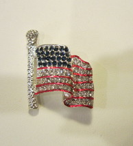 American Flag Brooch Pin Patriotic July 4TH Red White &amp; Blue Rhinestone Waving - £13.54 GBP