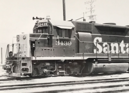 Atchison Topeka &amp; Santa Fe Railway Railroad ATSF #3439 GP35 Electromotive Photo - £7.58 GBP