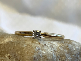 14K Yellow Gold Diamond Solitaire  Ring 1.16g Fine Jewelry Sz 6 Band 1/8 Carat - £119.43 GBP