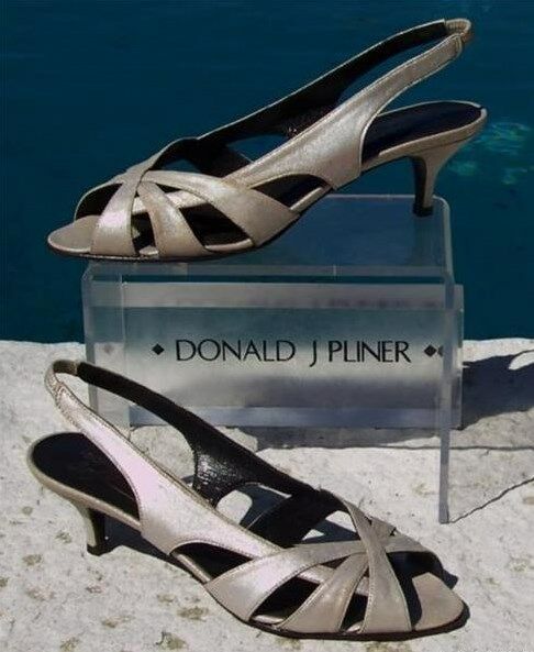 Donald Pliner Couture Metallic Leather Shoe Elegant Thong Sandal 6.5 7 $345 NIB