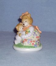 Hallmark Mother and Child Teddy Bear Figurine 02583 - £3.93 GBP