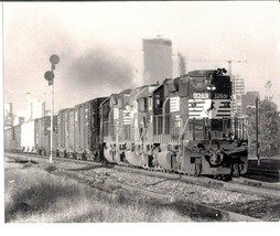 Norfolk And Southern Railroad Photo Locomotive 3269 And 6495 And 3265 Glossy - £5.11 GBP