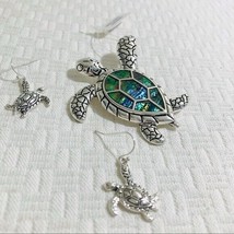 Abalone Turtle Pendant Earring Set Silver Tone - $21.77