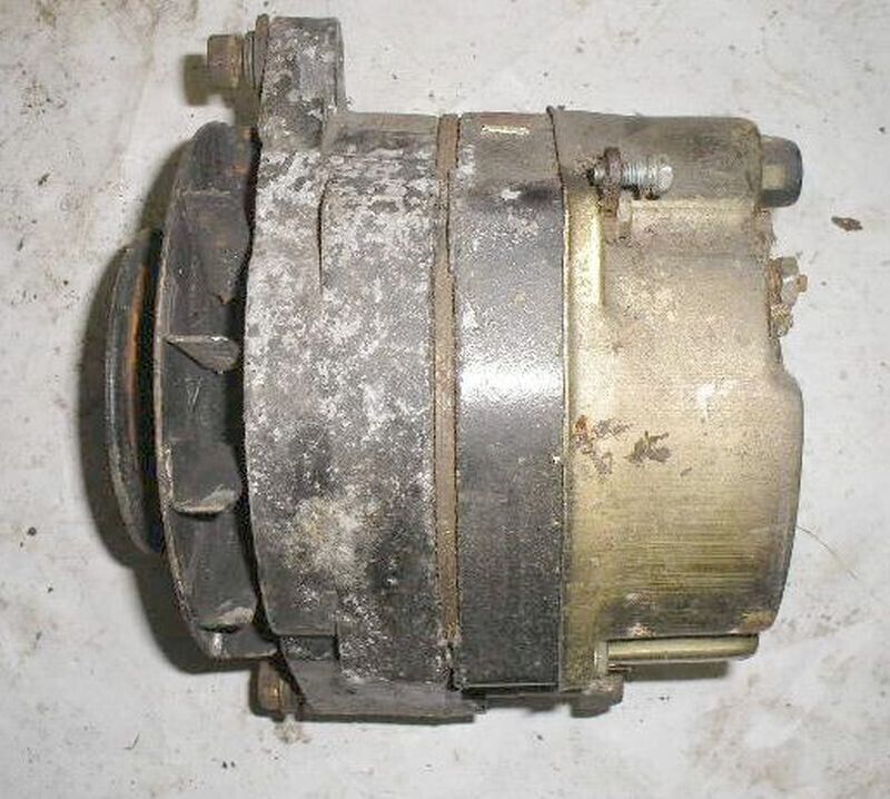 1974 Carver w Mercruiser 225 HP Ford 5.8L Starboard Engine Alternator - $44.88