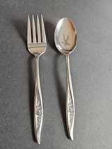 Vintage 1962 Reed &amp; Barton One Rose Stainless Serving Spoon and Fork 2 p... - £22.97 GBP