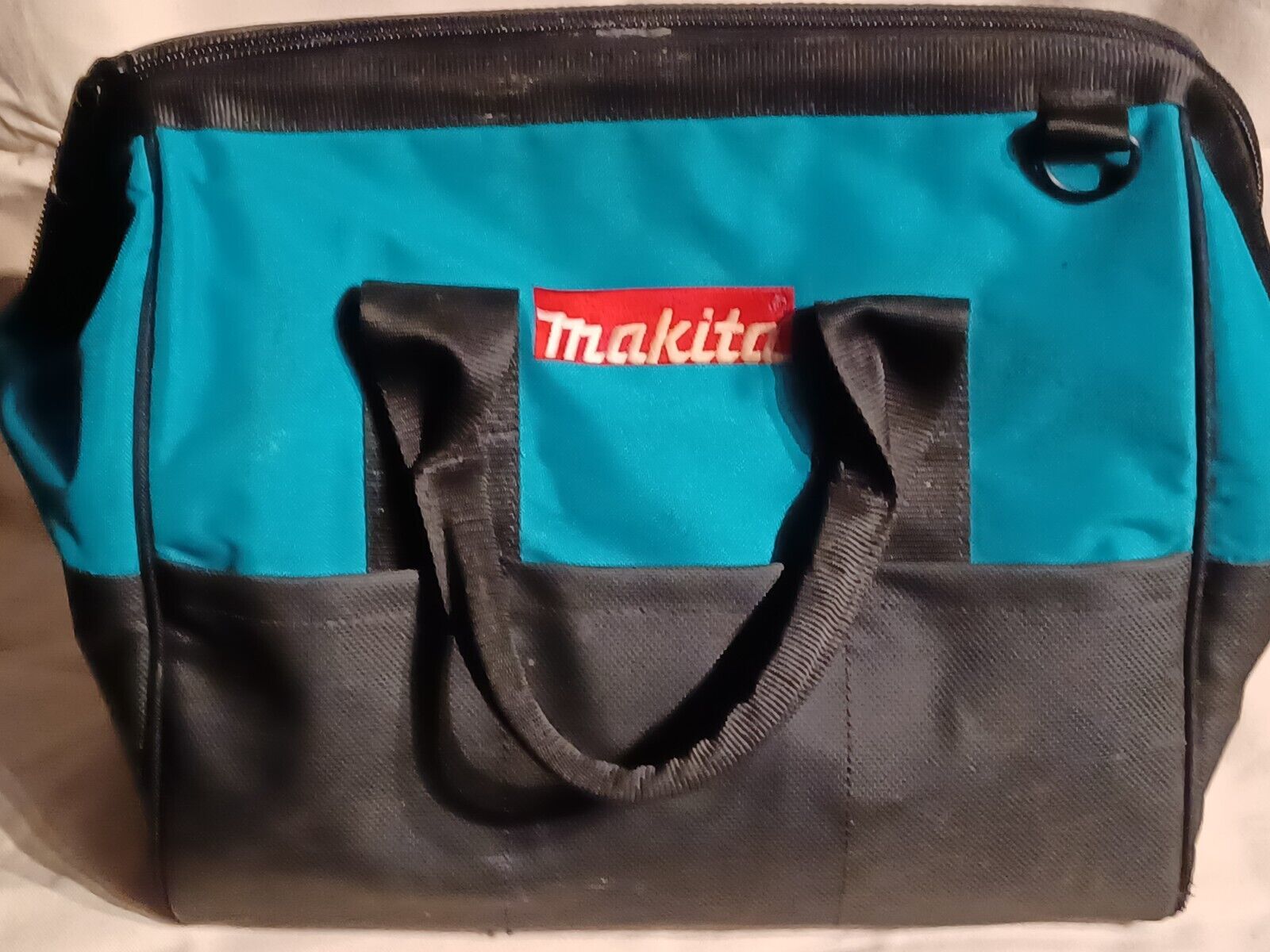 Makita 14 x11 x9 Contractor Tool Bag - $15.83