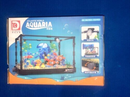 Atlantis World Aquaria #7023/ 725PCS - $23.76