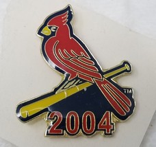Pin Bubble Enamel Metal St. Louis Cardinals Birds on the Bat 2004 - $11.35