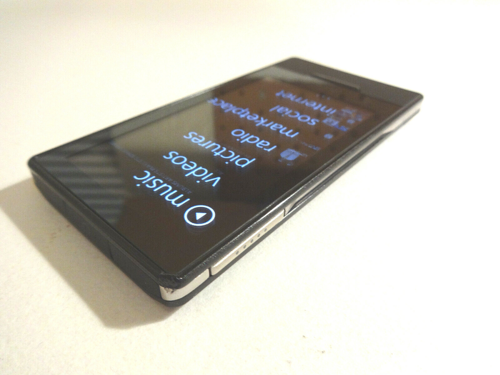 MICROSOFT  ZUNE HD  BLACK  32GB...NEW BATTERY... Item image 2