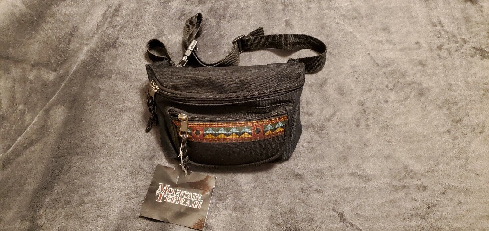 BLACK MOUNTAIN TERRAIN WAIST PACK - NEW WITH TAG - $9.99