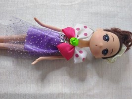 Fashion Doll Keychain Bookbag Zipper Pull Girl Purple Dress Curly Hair Green Bow - £7.79 GBP