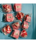 Girls Valentine’s Favors Sets  Hearts Filled W/ Hair Ties Lot - 10 - £18.25 GBP