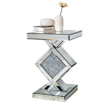 24" Silver Mirrored Glass And Faux Crystals End Table - $7,245.42 MXN