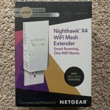 NETGEAR EX7300 Nighthawk X4 AC2200 Wi-Fi Mesh Extender 2.4GHz / 5GHz - $140.00