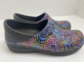 Crocs At Work Womens Size 7 Neria Pro II Graphic Clog Tie Dye Stained Glass - £17.27 GBP