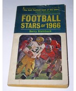 Joe Namath Football Stars Of 1966 Paperback Book Vintage Gayle Sayers Ja... - $190.20 MXN