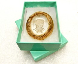 Carved Clear Glass Cameo Brooch/Pendant, Gold Tone Coiled Frame, JWL-103 - $9.75