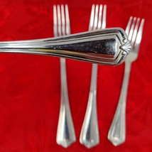 4X Fks Reed &amp; Barton HADLEY 18/10 Stainless Flatware 2 Dinner N 2 Salad ... - $14.98