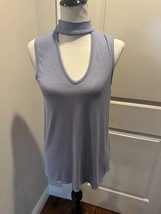 Green envelope Los Angeles Lavender Ribbed Fine Knit Keyhole Top SZ M - $14.85